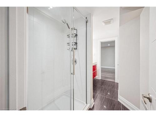 4069 Lakeshore Road, Burlington, ON - Indoor Photo Showing Bathroom