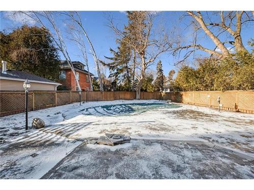 4069 Lakeshore Road, Burlington, ON - Outdoor