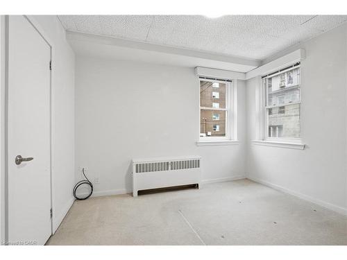 9-4 Robinson Street, Hamilton, ON - Indoor Photo Showing Other Room