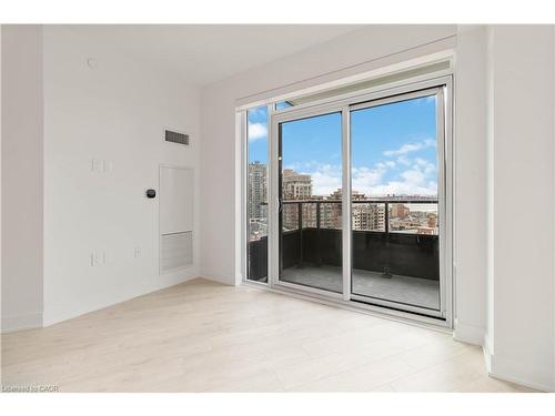 1109-2088 James Street, Burlington, ON - Indoor Photo Showing Other Room