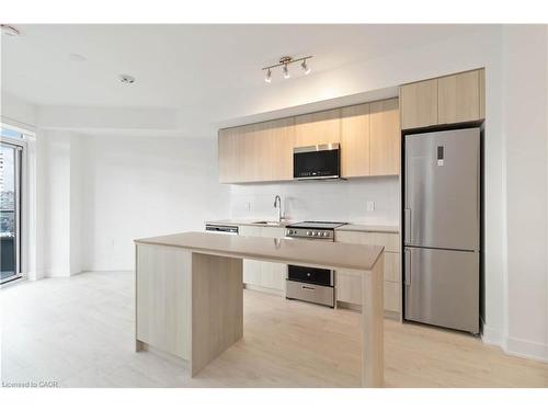 1109-2088 James Street, Burlington, ON - Indoor Photo Showing Kitchen With Stainless Steel Kitchen