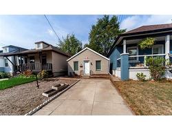 13 Robins Avenue  Hamilton, ON L8H 4M5