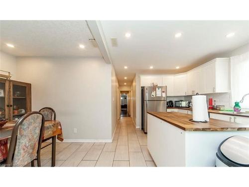 13 Robins Avenue, Hamilton, ON - Indoor Photo Showing Other Room