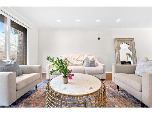 13 Mistflower Road, North York, ON - Indoor Photo Showing Living Room