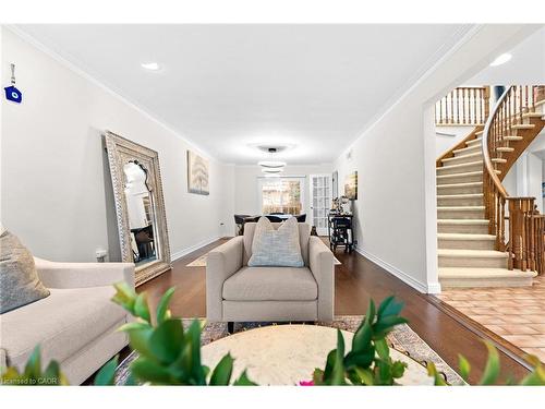 13 Mistflower Road, North York, ON - Indoor Photo Showing Living Room