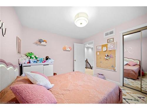 13 Mistflower Road, North York, ON - Indoor Photo Showing Bedroom