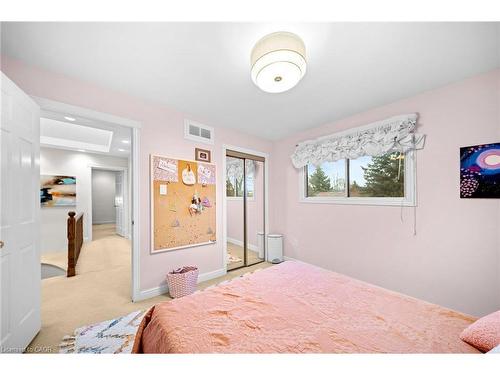 13 Mistflower Road, North York, ON - Indoor Photo Showing Bedroom