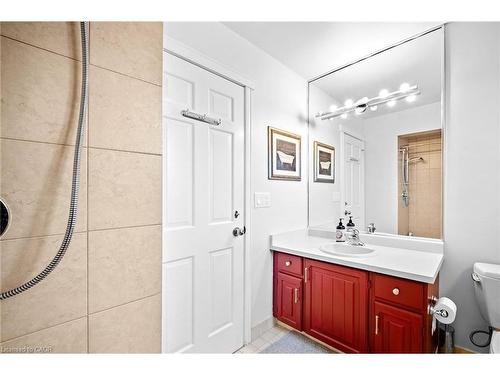 13 Mistflower Road, North York, ON - Indoor Photo Showing Bathroom