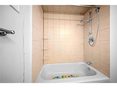 13 Mistflower Road, North York, ON - Indoor Photo Showing Bathroom