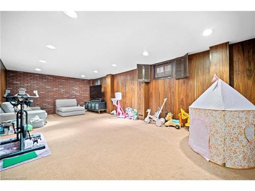 13 Mistflower Road, North York, ON - Indoor Photo Showing Other Room