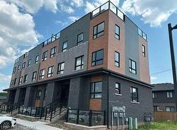 103-6705 Cropp Street  Niagara Falls, ON L2R 0C1