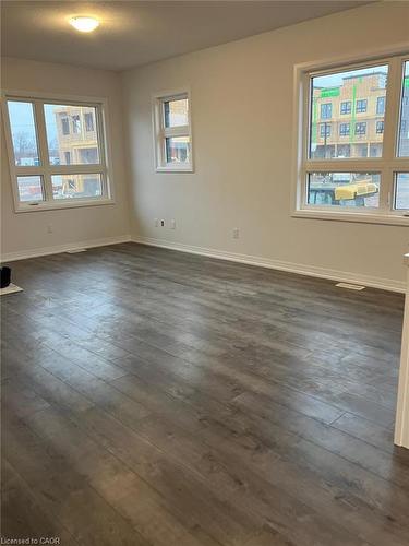 103-6705 Cropp Street, Niagara Falls, ON - Indoor Photo Showing Other Room