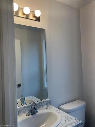 103-6705 Cropp Street, Niagara Falls, ON - Indoor Photo Showing Bathroom