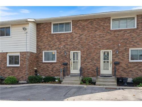 5-10 Montclair Crescent, Simcoe, ON - Outdoor With Exterior