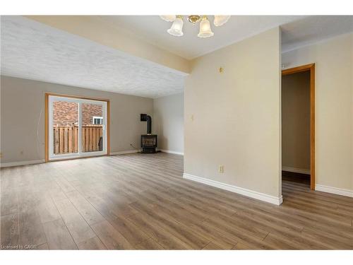 5-10 Montclair Crescent, Simcoe, ON - Indoor