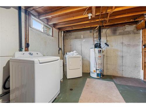 5-10 Montclair Crescent, Simcoe, ON - Indoor Photo Showing Laundry Room