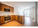 711-25 Wellington Street S, Kitchener, ON  - Indoor Photo Showing Kitchen 