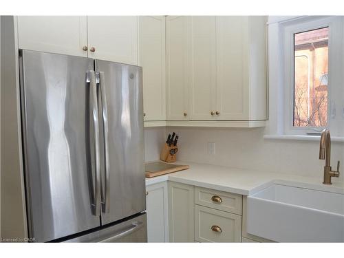 25 Fairmount Avenue, Hamilton, ON - Indoor Photo Showing Kitchen