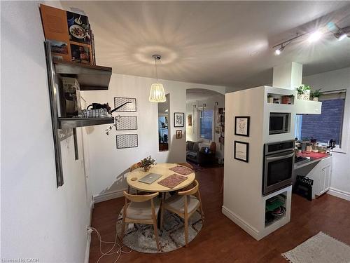 Main-207 Charlton Avenue W, Hamilton, ON - Indoor