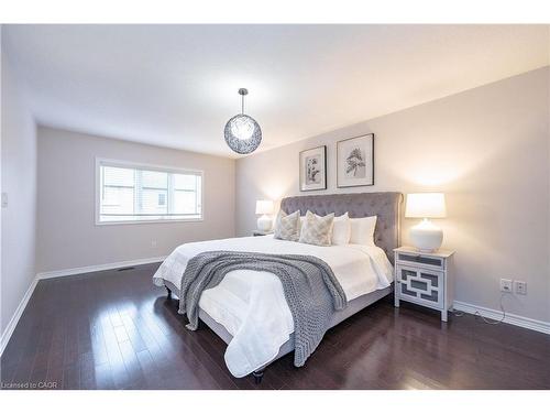 19 Mcknight Avenue, Waterdown, ON - Indoor Photo Showing Bedroom