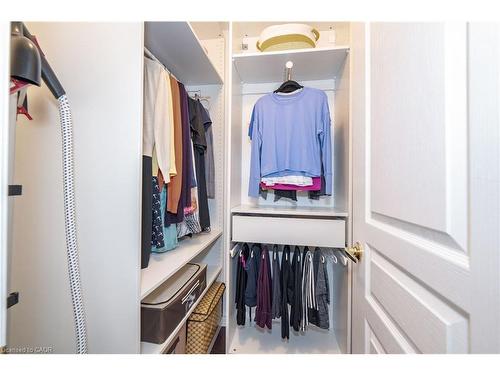 19 Mcknight Avenue, Waterdown, ON - Indoor With Storage