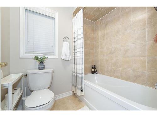 19 Mcknight Avenue, Waterdown, ON - Indoor Photo Showing Bathroom