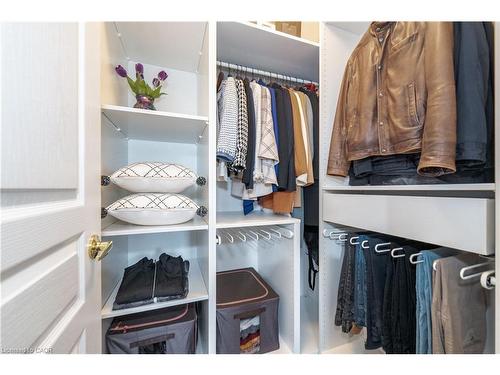 19 Mcknight Avenue, Waterdown, ON - Indoor With Storage