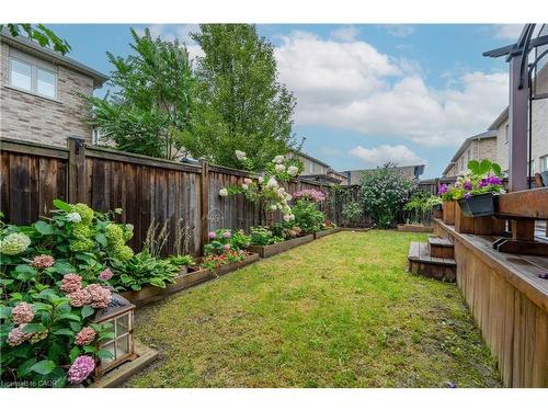 19 Mcknight Avenue, Waterdown, ON - Outdoor