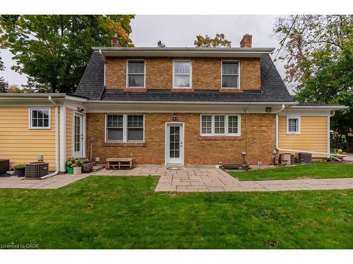 C-2080 Caroline Street, Burlington, ON - Outdoor