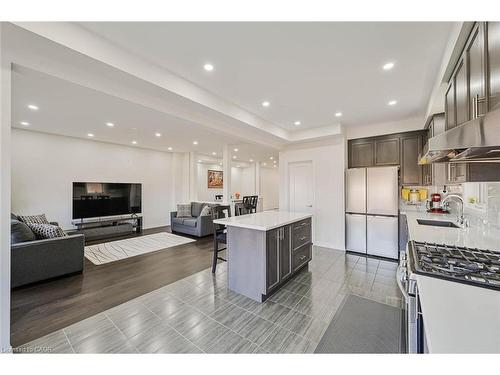 160 Cittadella Boulevard, Hamilton, ON - Indoor