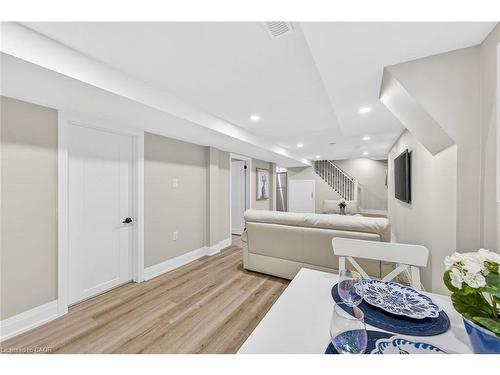 150 Brucedale Avenue E, Hamilton, ON - Indoor