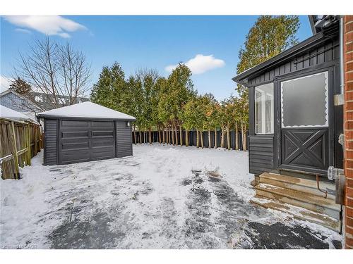 150 Brucedale Avenue E, Hamilton, ON - Outdoor