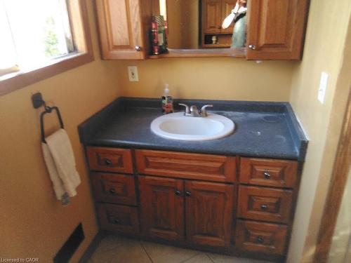 520 Alder Street E, Dunnville, ON - Indoor