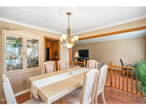 3688 Cardinal Drive, Niagara Falls, ON - Indoor Photo Showing Dining Room