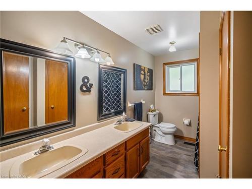 3688 Cardinal Drive, Niagara Falls, ON - Indoor Photo Showing Bathroom