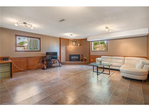 3688 Cardinal Drive, Niagara Falls, ON - Indoor With Fireplace