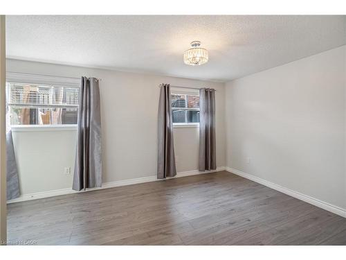 3688 Cardinal Drive, Niagara Falls, ON - Indoor Photo Showing Other Room