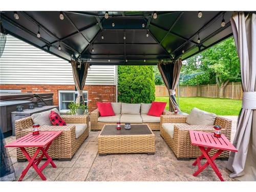 3688 Cardinal Drive, Niagara Falls, ON - Outdoor With Deck Patio Veranda With Exterior