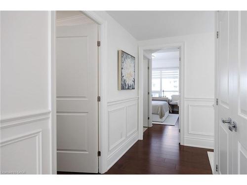 327-3500 Lakeshore Road W, Oakville, ON - Indoor Photo Showing Other Room