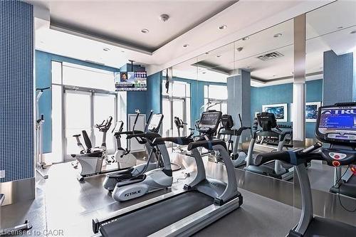 327-3500 Lakeshore Road W, Oakville, ON - Indoor Photo Showing Gym Room