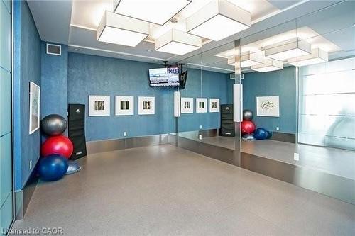 327-3500 Lakeshore Road W, Oakville, ON - Indoor