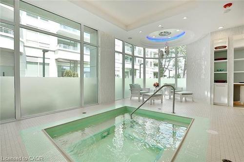 327-3500 Lakeshore Road W, Oakville, ON - Indoor Photo Showing Other Room