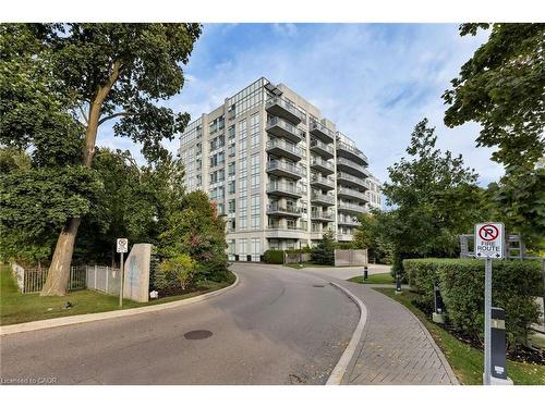 327-3500 Lakeshore Road W, Oakville, ON - Outdoor With Balcony With Facade