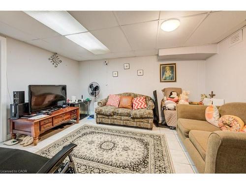 33 Garland Crescent, London, ON - Indoor