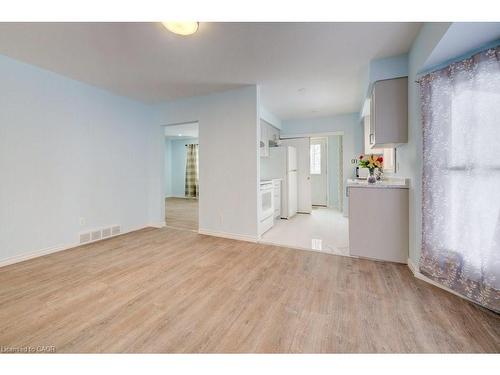 33 Garland Crescent, London, ON - Indoor Photo Showing Other Room