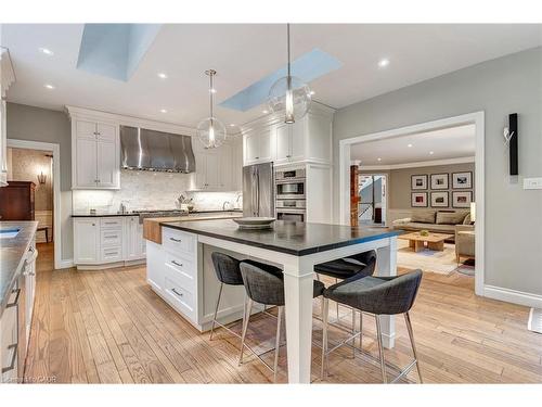 22 Deerpath Court, Cambridge, ON - Indoor