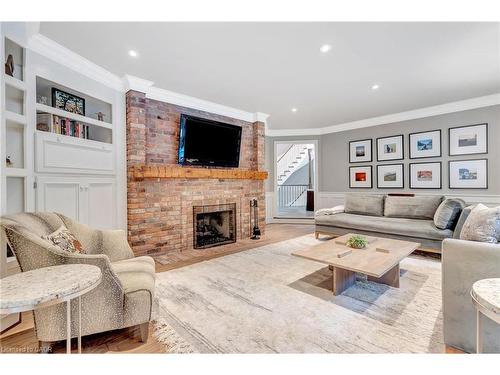 22 Deerpath Court, Cambridge, ON - Indoor Photo Showing Living Room With Fireplace