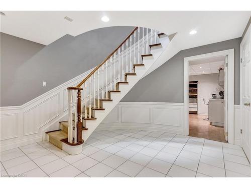 22 Deerpath Court, Cambridge, ON - Indoor Photo Showing Other Room