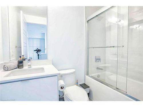 403-415 Sea Ray Avenue, Innisfil, ON - Indoor Photo Showing Bathroom