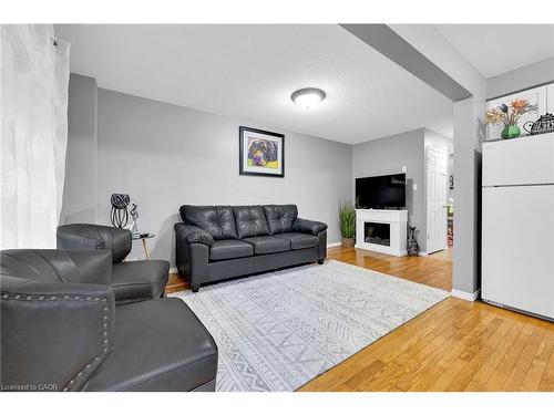5 Vulcan Court, Hamilton, ON - Indoor Photo Showing Living Room With Fireplace